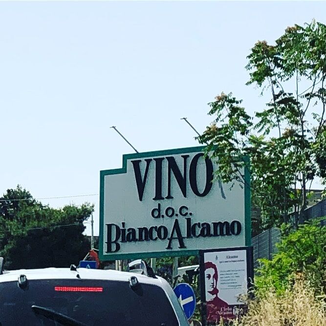 Vino Alcamo DOC